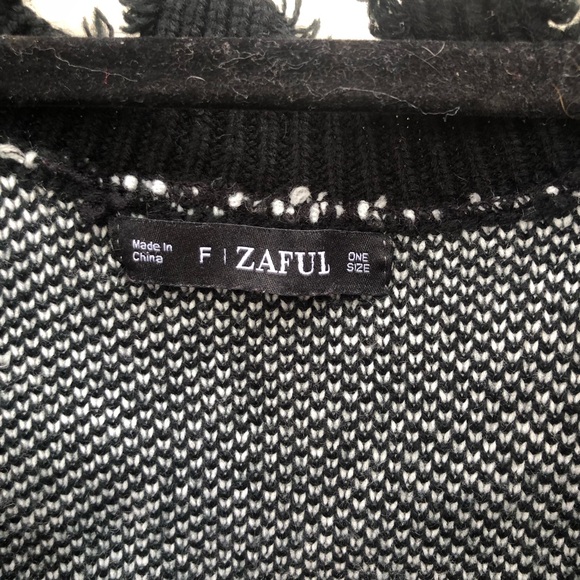 Zaful Black Star Distressed Cropped Fringed Sweater Medium - Picture 3 of 5